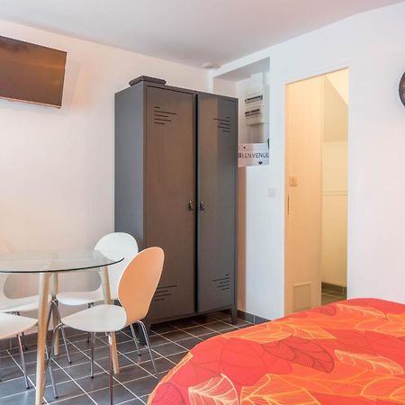 Studio Le Ligerien Saint-Denis-de lʼHôtel Eksteriør billede