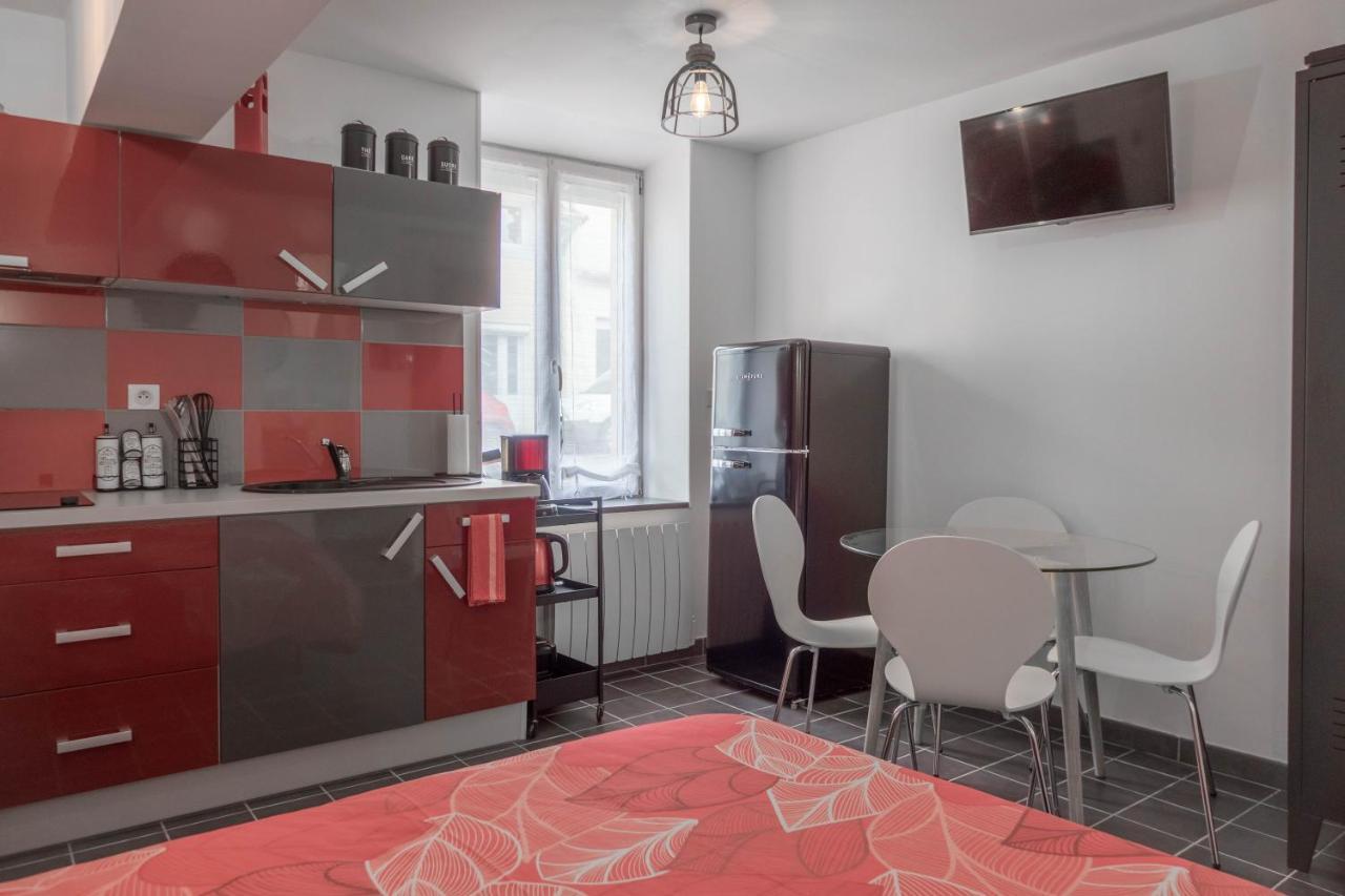 Studio Le Ligerien Saint-Denis-de lʼHôtel Eksteriør billede